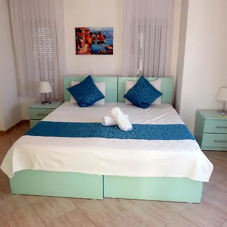 Sadev Turizm Family Vilă *