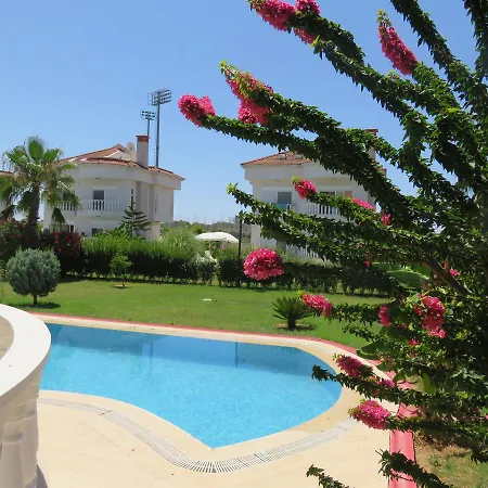 Sadev Turizm Family Vilă *